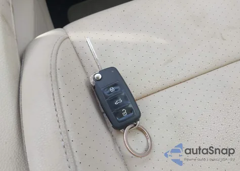 2010 Volkswagen Jetta Limited Edition from USA, damaged, VIN 3VWAZ7AJ7AM148894